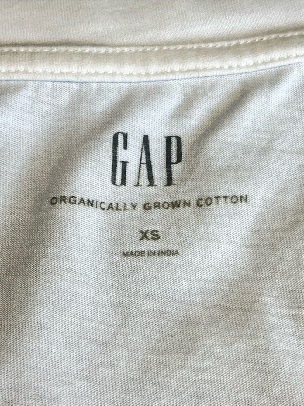 Gap Organic Cotton White V-Neck Tee XS Classic Essential - Picture 4 of 16